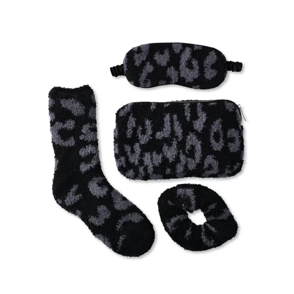 Time and Tru Women's Cozy Travel 4-Piece Set